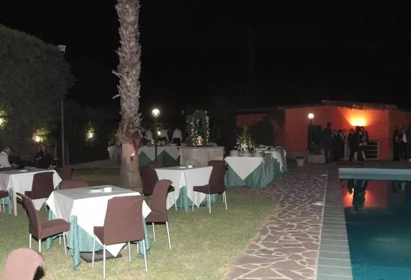 ホテル Agriturismo Villa Pina