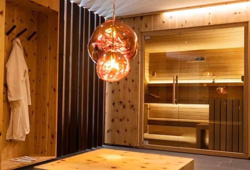 Отель Natura Boutique Chalet Wellness Spa