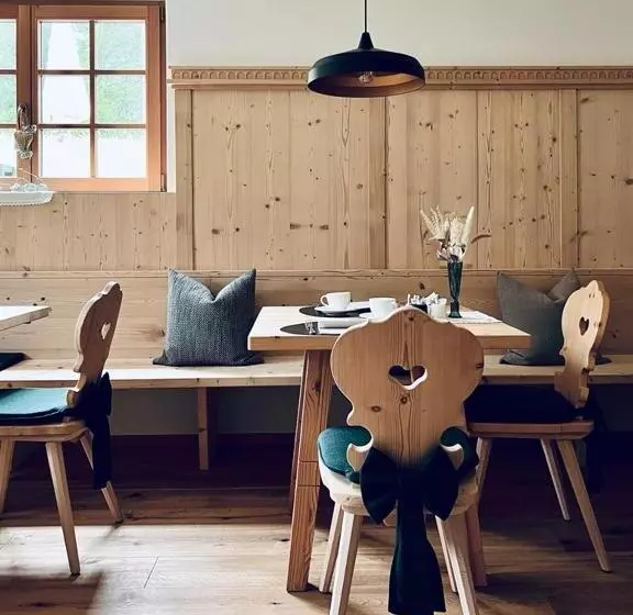 هتل Natura Boutique Chalet Wellness Spa