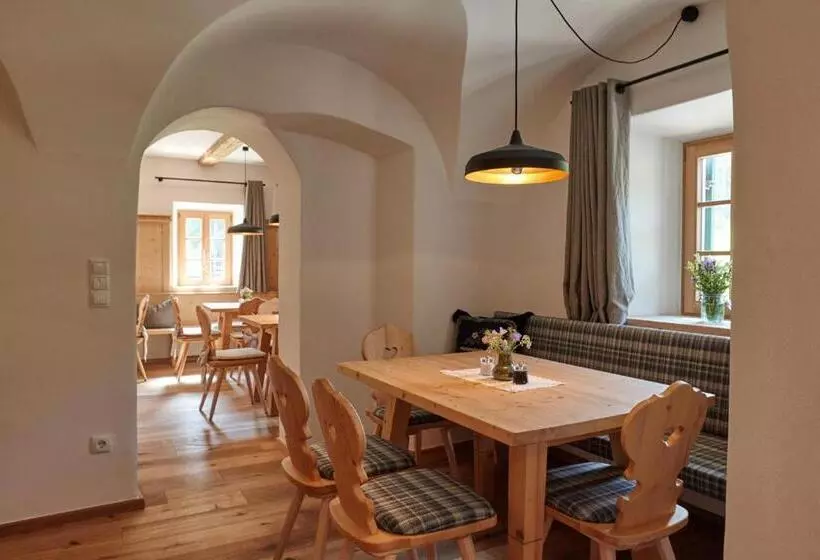 هتل Natura Boutique Chalet Wellness Spa