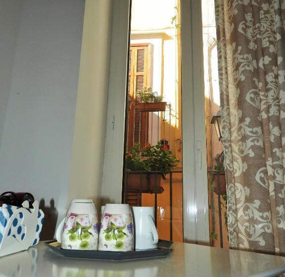 פנסיון Arco Della Neve Guest House