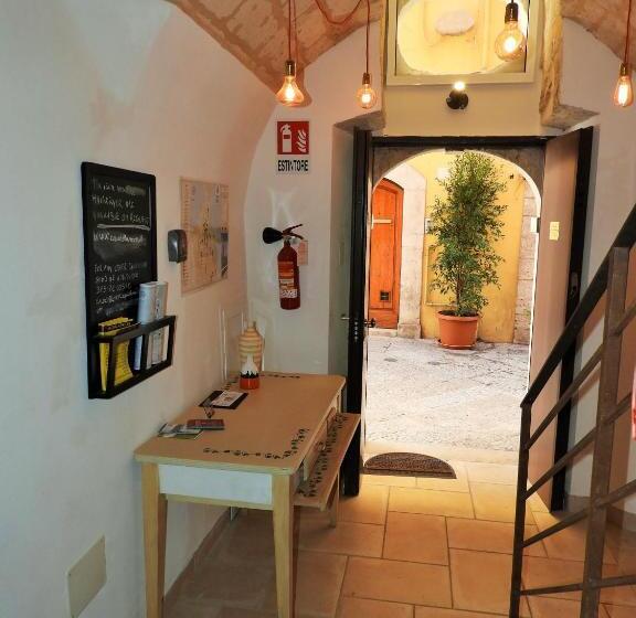 פנסיון Arco Della Neve Guest House