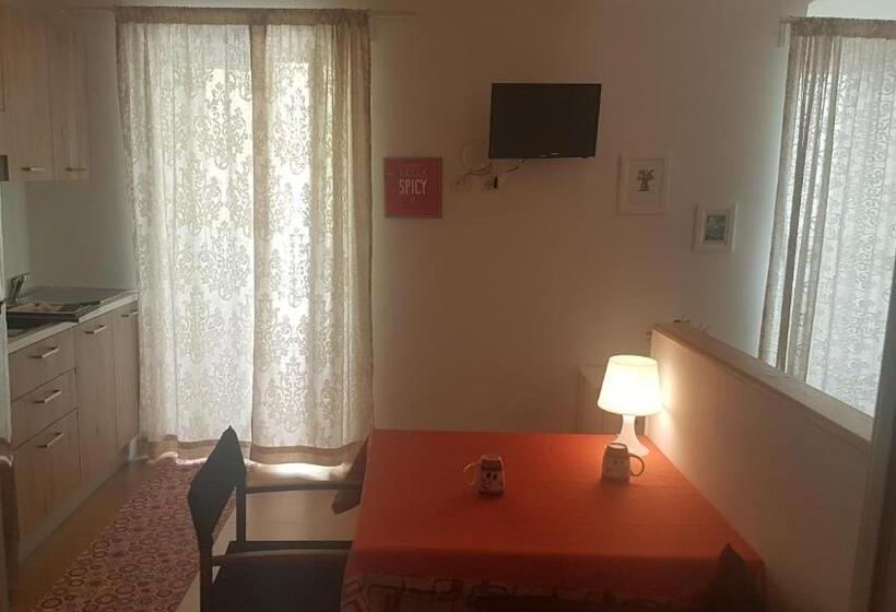 פנסיון Arco Della Neve Guest House