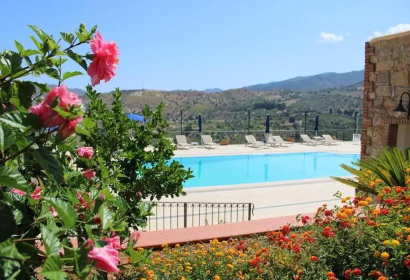 ホテル Agriturismo Le Campanelle   Sicilia   Cefalù