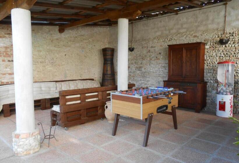 هتل La Torre Del Falco