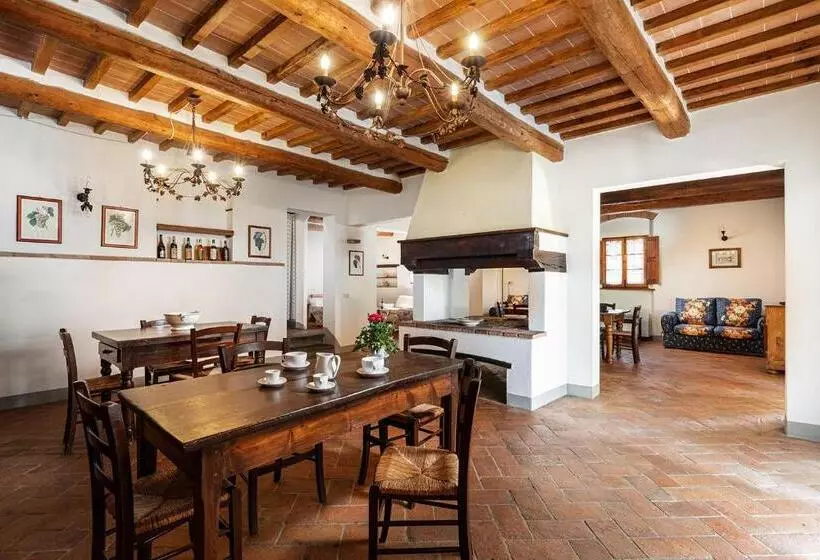 Hotelli Agriturismo Montalbino