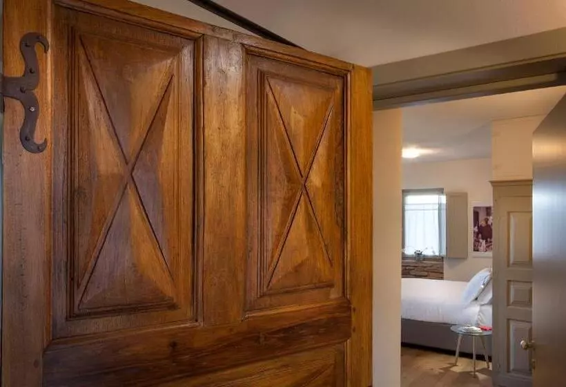 ペンション Borgese Camere E Suites