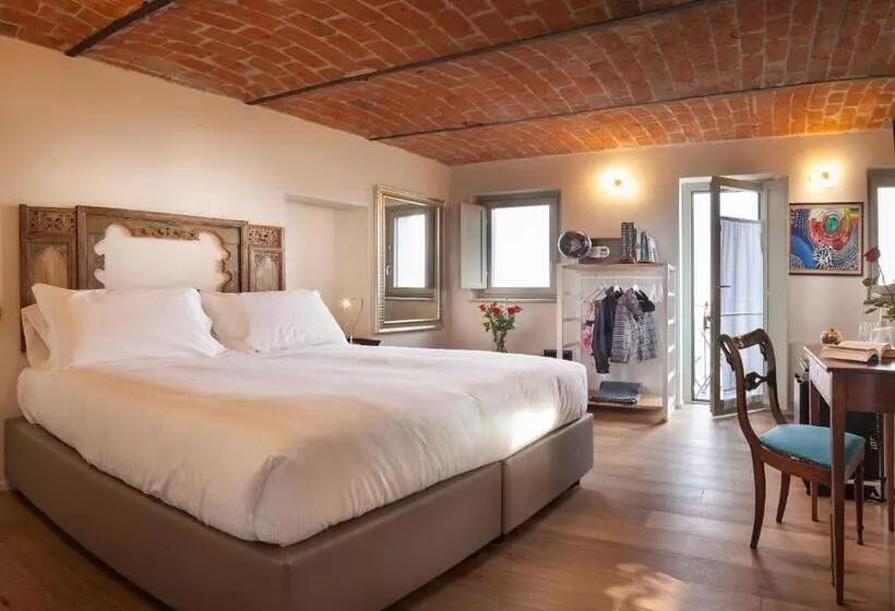 ペンション Borgese Camere E Suites