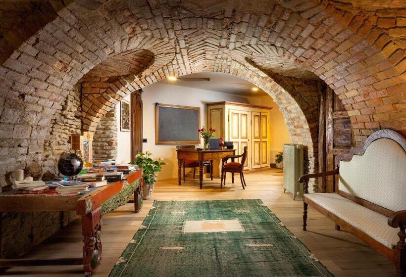 膳宿费 Borgese Camere E Suites