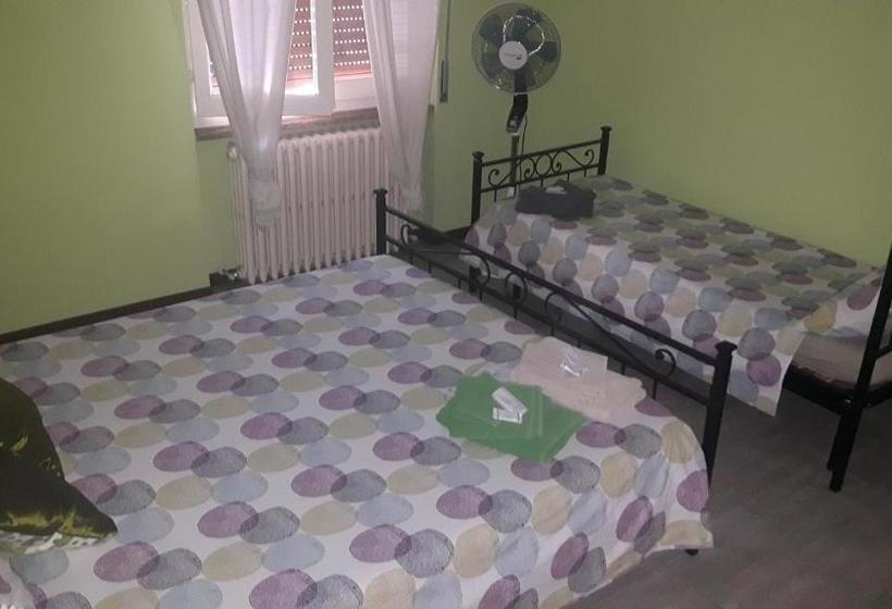 הוסטל Locanda La Tana Del Luppolo