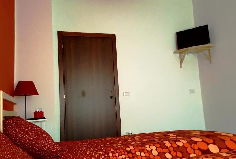 הוסטל Locanda La Tana Del Luppolo