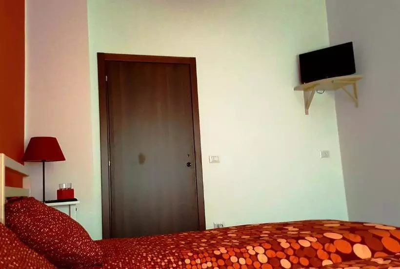 هاستل Locanda La Tana Del Luppolo