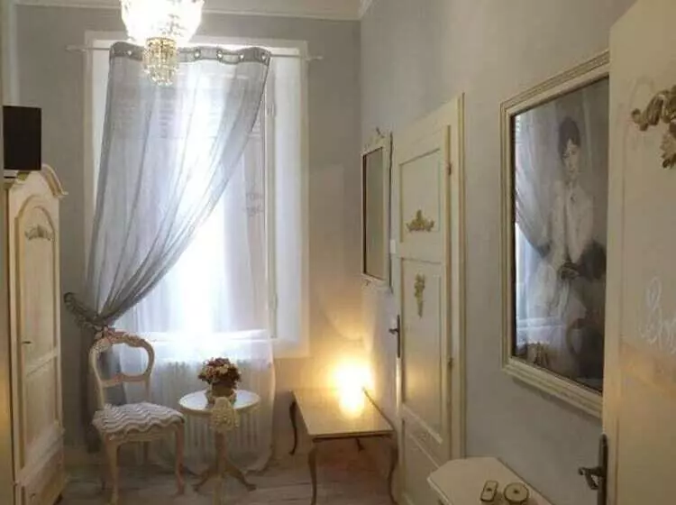 تختخواب و صبحانه Antica Loggetta