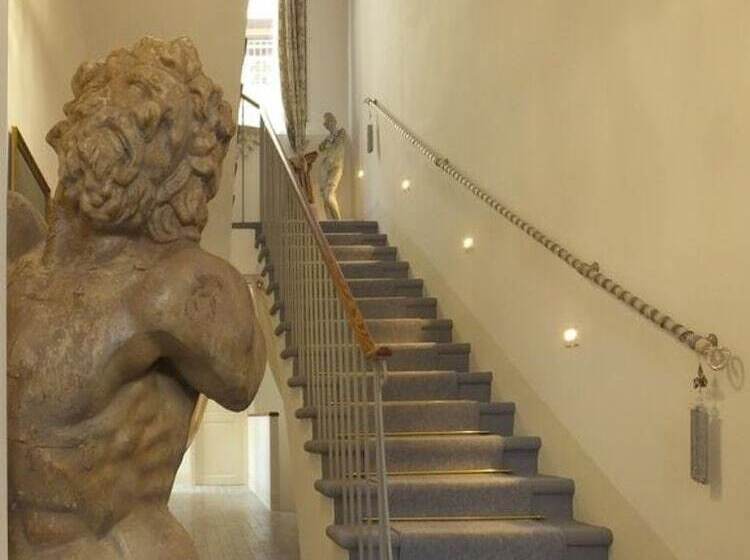 تختخواب و صبحانه Antica Loggetta