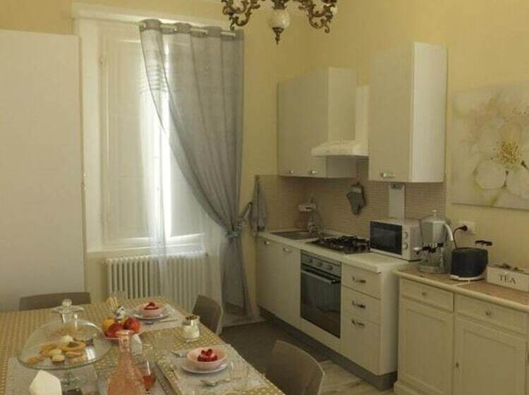 تختخواب و صبحانه Antica Loggetta