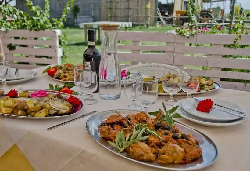 هتل Agriturismo La Fragolaia