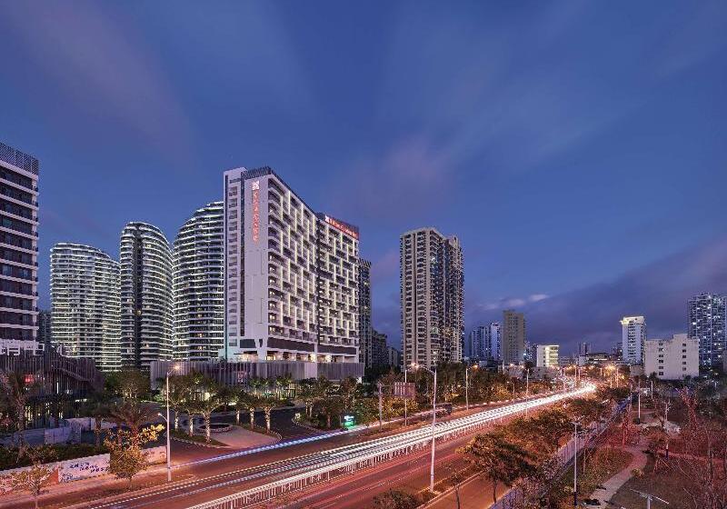 בית מלון כפרי Hilton Garden Inn Sanya