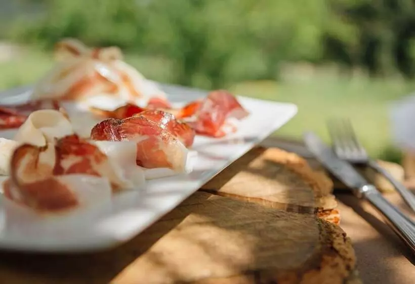 Hotelli La Cerreta   Terme Di Sassetta