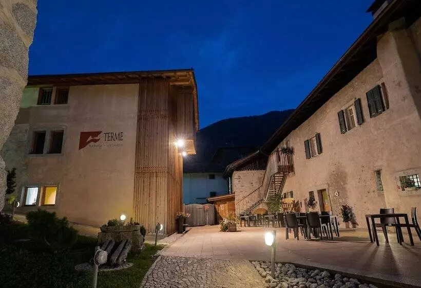 ホテル Albergo Palazzo Lodron Bertelli