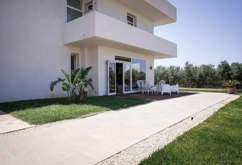 ホテル Villa Giadel