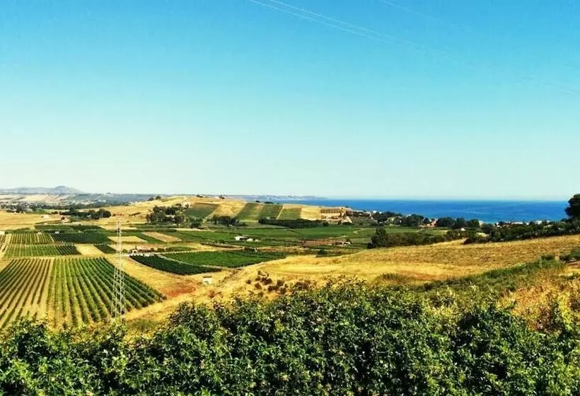 ホテル Villa Giadel