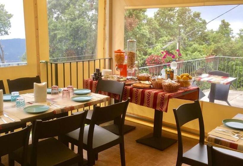 פנסיון I Lecci Di Soviore