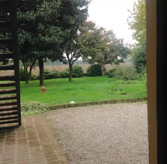 هتل Agriturismo La Morosina