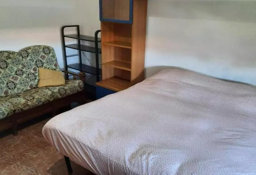 Majatalo Annie's Home