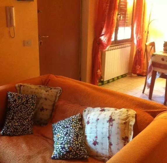 Majatalo Annie's Home