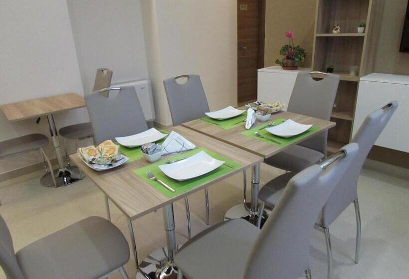 פנסיון Sorge Palace