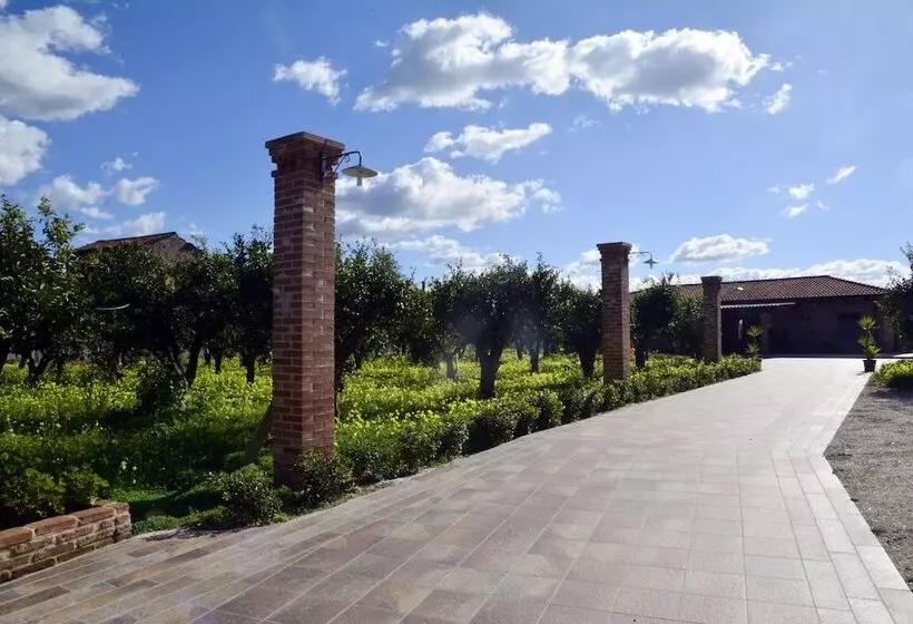 Hotelli Agriturismo Le Terre Di Zoe