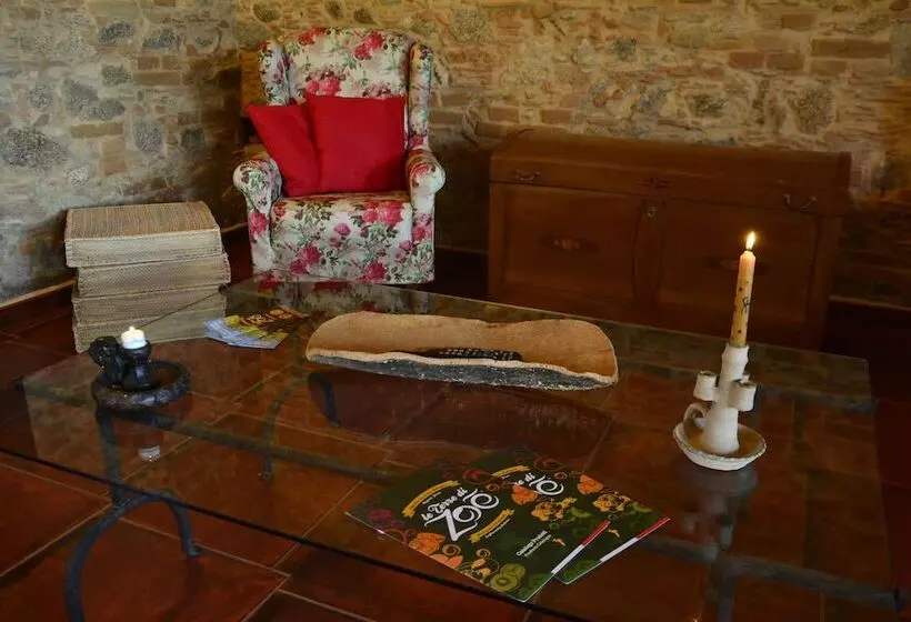 Hotelli Agriturismo Le Terre Di Zoe