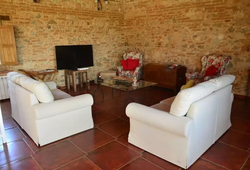 Hotelli Agriturismo Le Terre Di Zoe