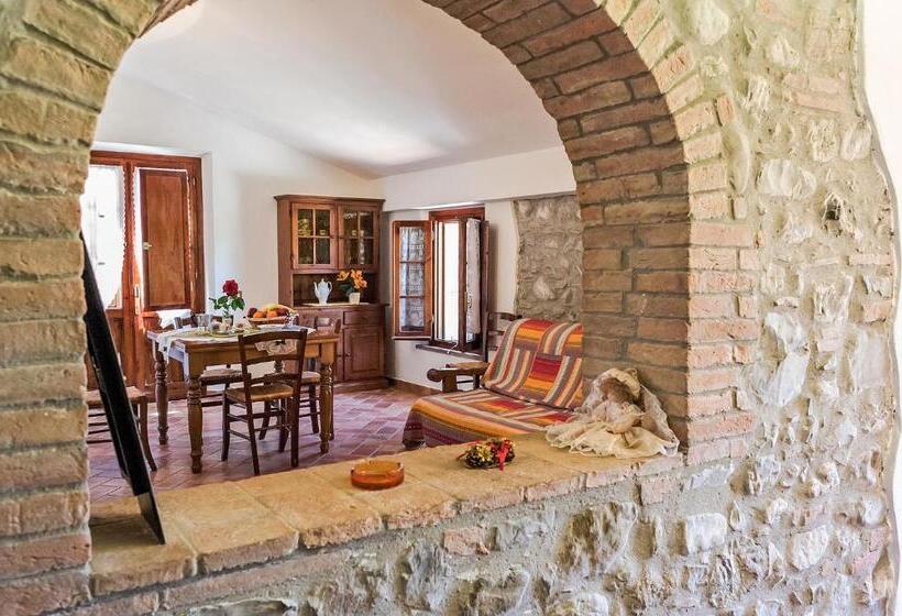 בית מלון כפרי La Casanuova