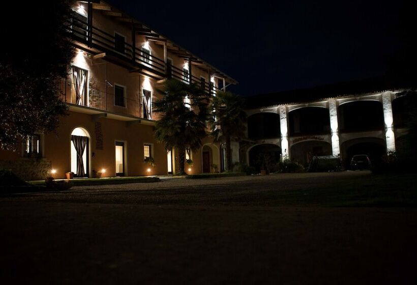 ホテル Tenuta Valtoppa