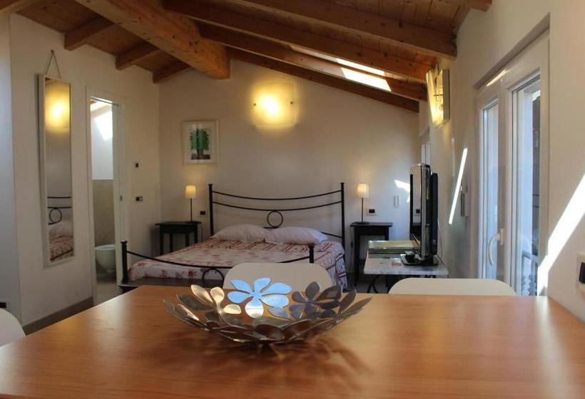 بنسيون Le Caravelle