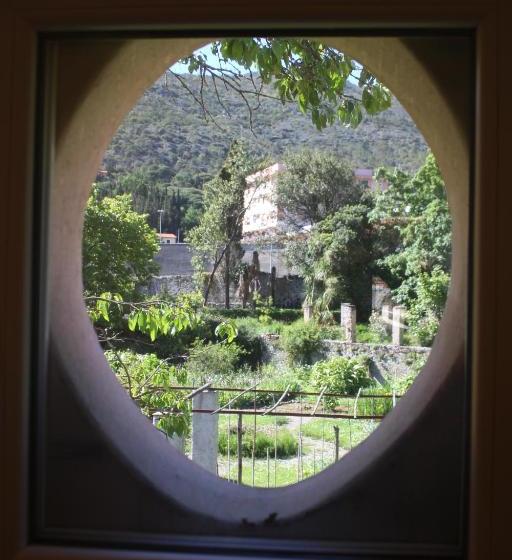 بنسيون Le Caravelle