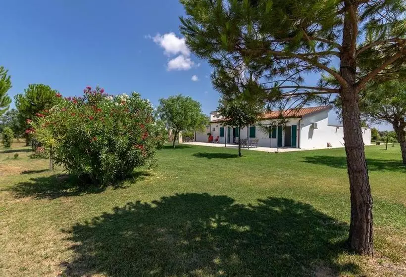 Hotelli Agriturismo Le Terre