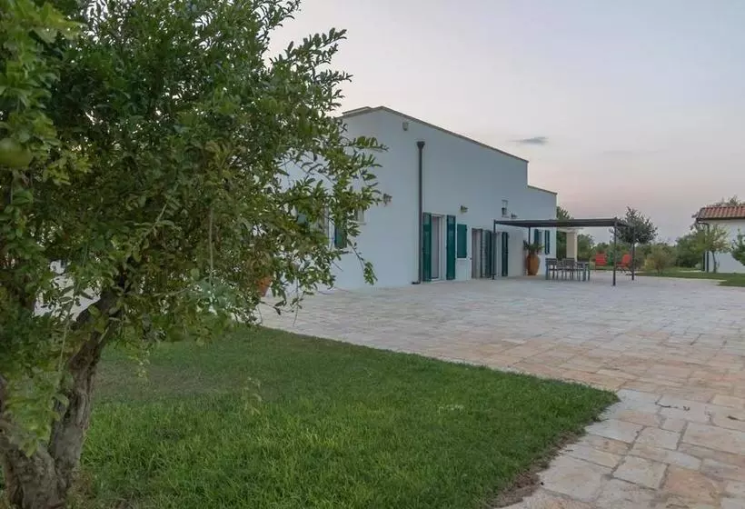 Hotelli Agriturismo Le Terre