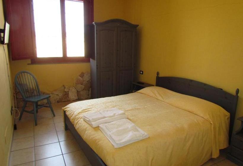 فندق Agriturismo Simbirizzi