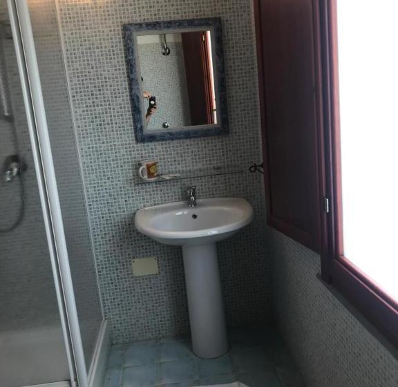 فندق Agriturismo Simbirizzi