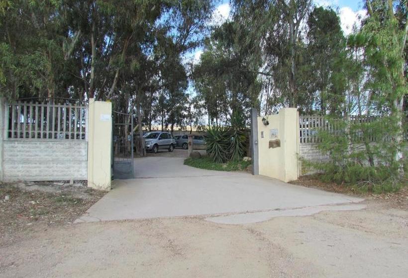 فندق Agriturismo Simbirizzi