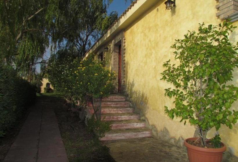 فندق Agriturismo Simbirizzi