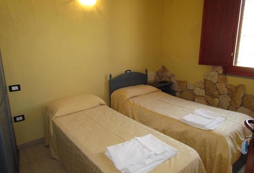 فندق Agriturismo Simbirizzi