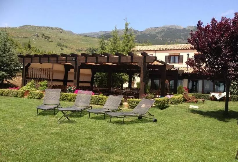 ホテル Agriturismo Terravecchia
