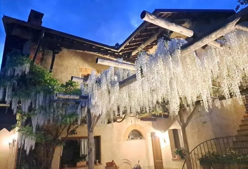 ホテル Cascina La Commenda