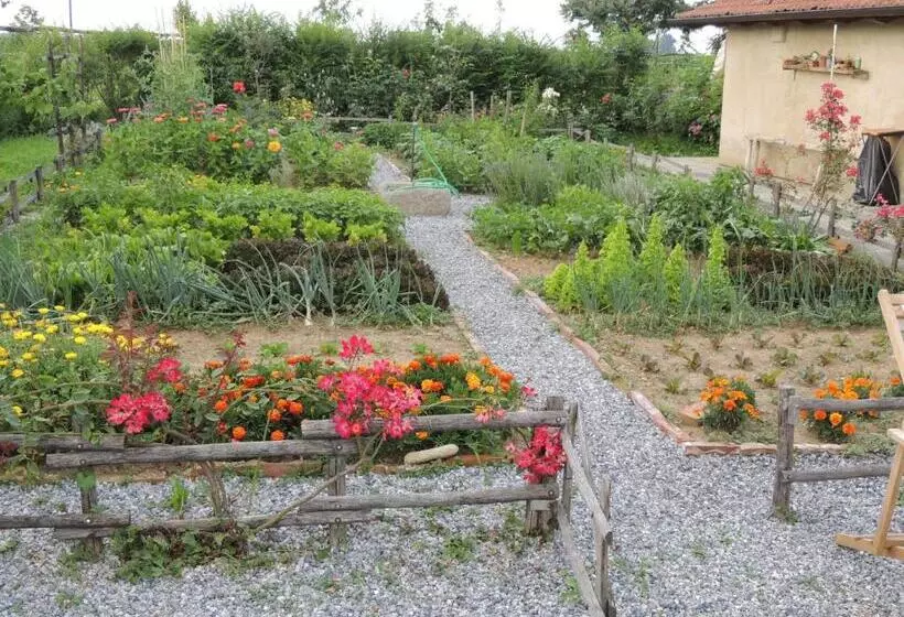 ホテル Cascina La Commenda