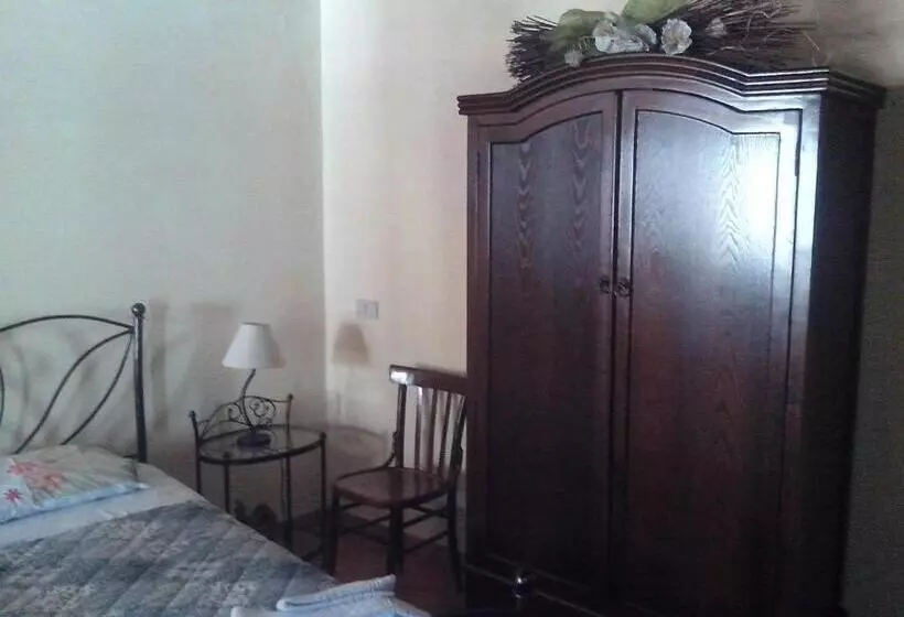 ペンション Affittacamere La Cartiera