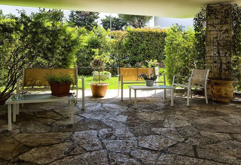 پانسیون Il Giardino Di Flora   Piscina & Jacuzzi