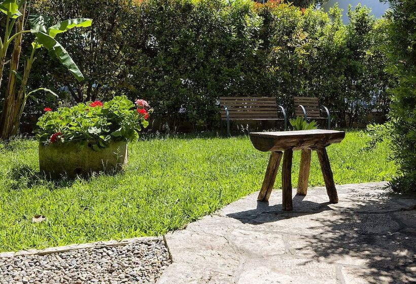 پانسیون Il Giardino Di Flora   Piscina & Jacuzzi